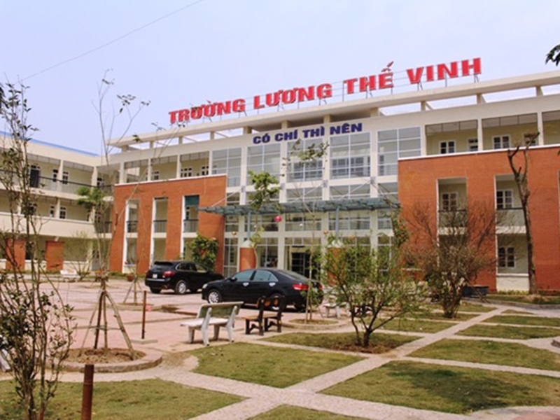 PGS. Văn Như Cương n&oacute;i về gi&aacute;o vi&ecirc;n bị phụ huynh nhắn tin đe doạ!